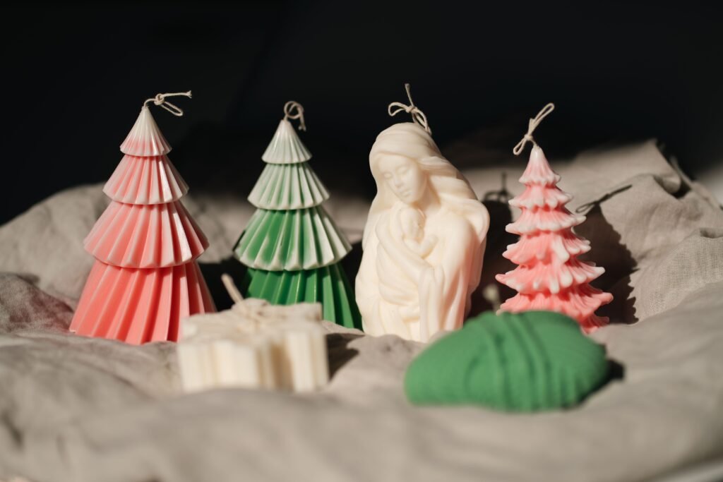 Velas navideñas artesanales para vender: diseños rentables y guía emprendedora